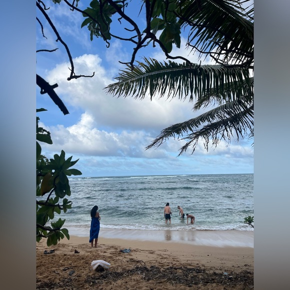 Meet your Posher - Picture 4 of 4